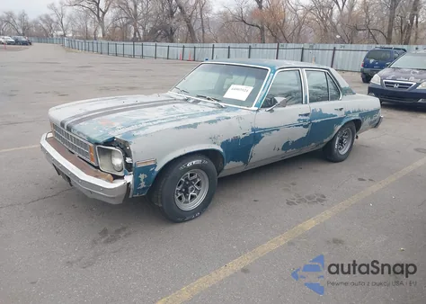 1977 Chevrolet Nova z USA, uszkodzony, nr VIN 1X69L7L110899